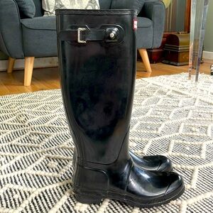 Original Tall Gloss Hunter Rain Boots- Black Size 8
